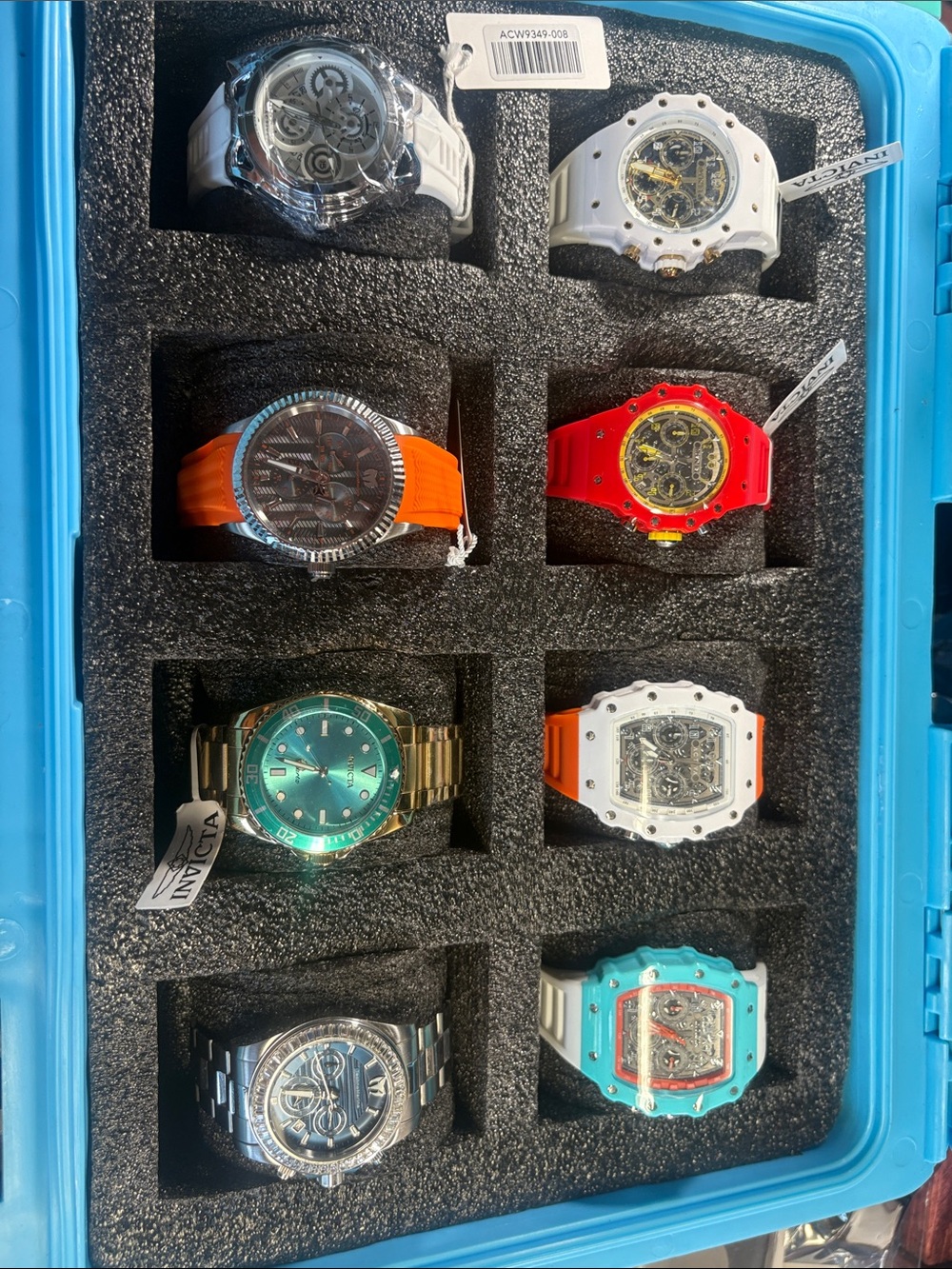 Invicta x technomarine collection 8 watches new ! With 8 slot watch case